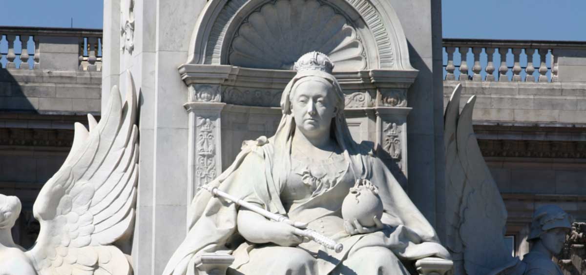 Queen Victoria Statue at the Queen Victoria Memorial